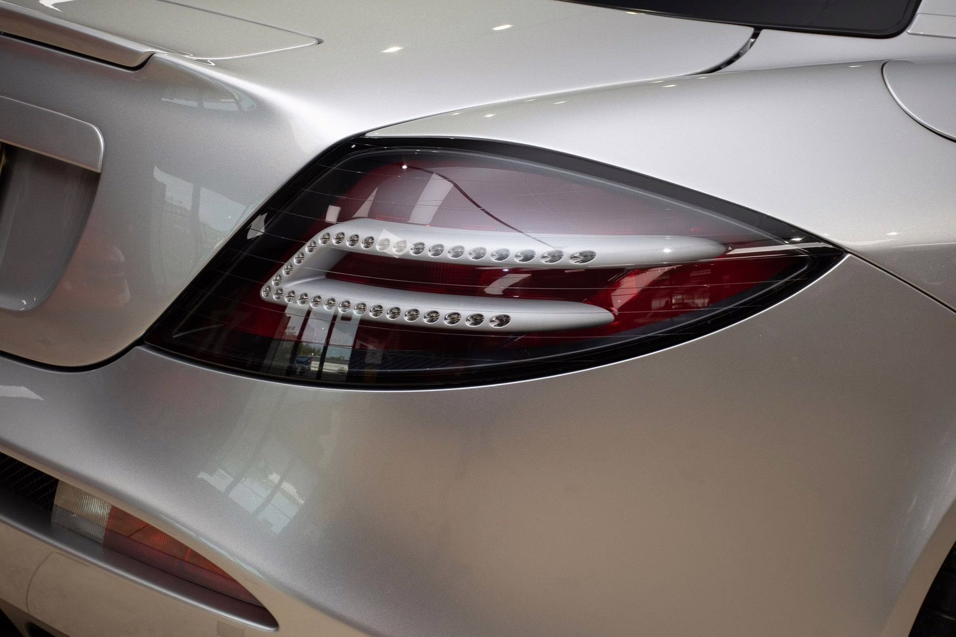 2005 Crystal Laurite Silver Mercedes-Benz SLR