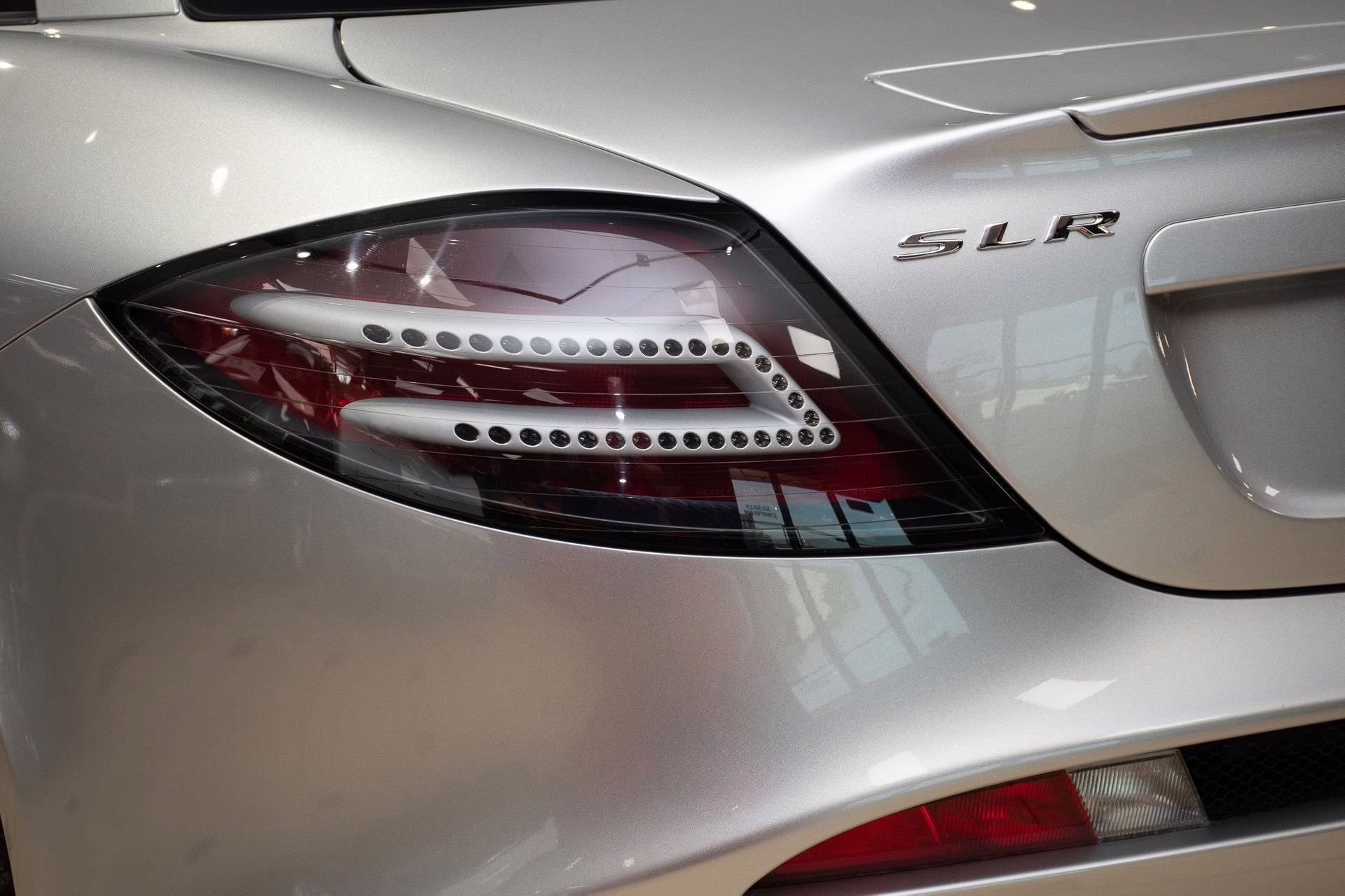 2005 Crystal Laurite Silver Mercedes-Benz SLR