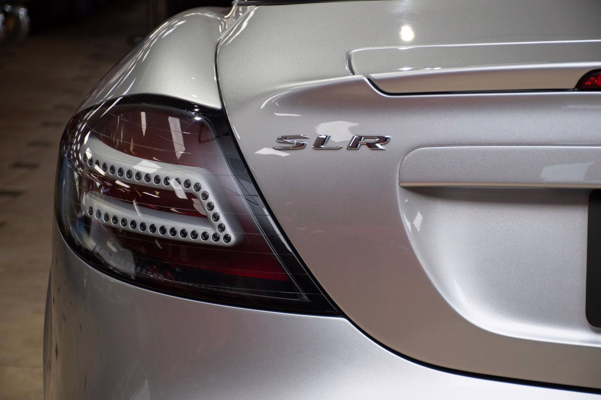 2005 Crystal Laurite Silver Mercedes-Benz SLR