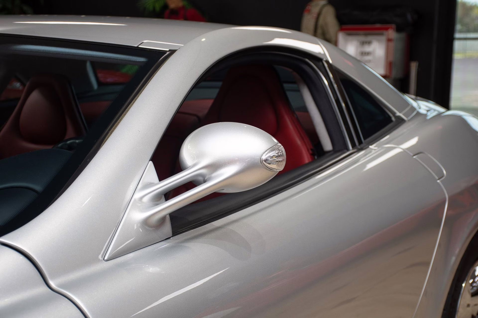 2005 Crystal Laurite Silver Mercedes-Benz SLR