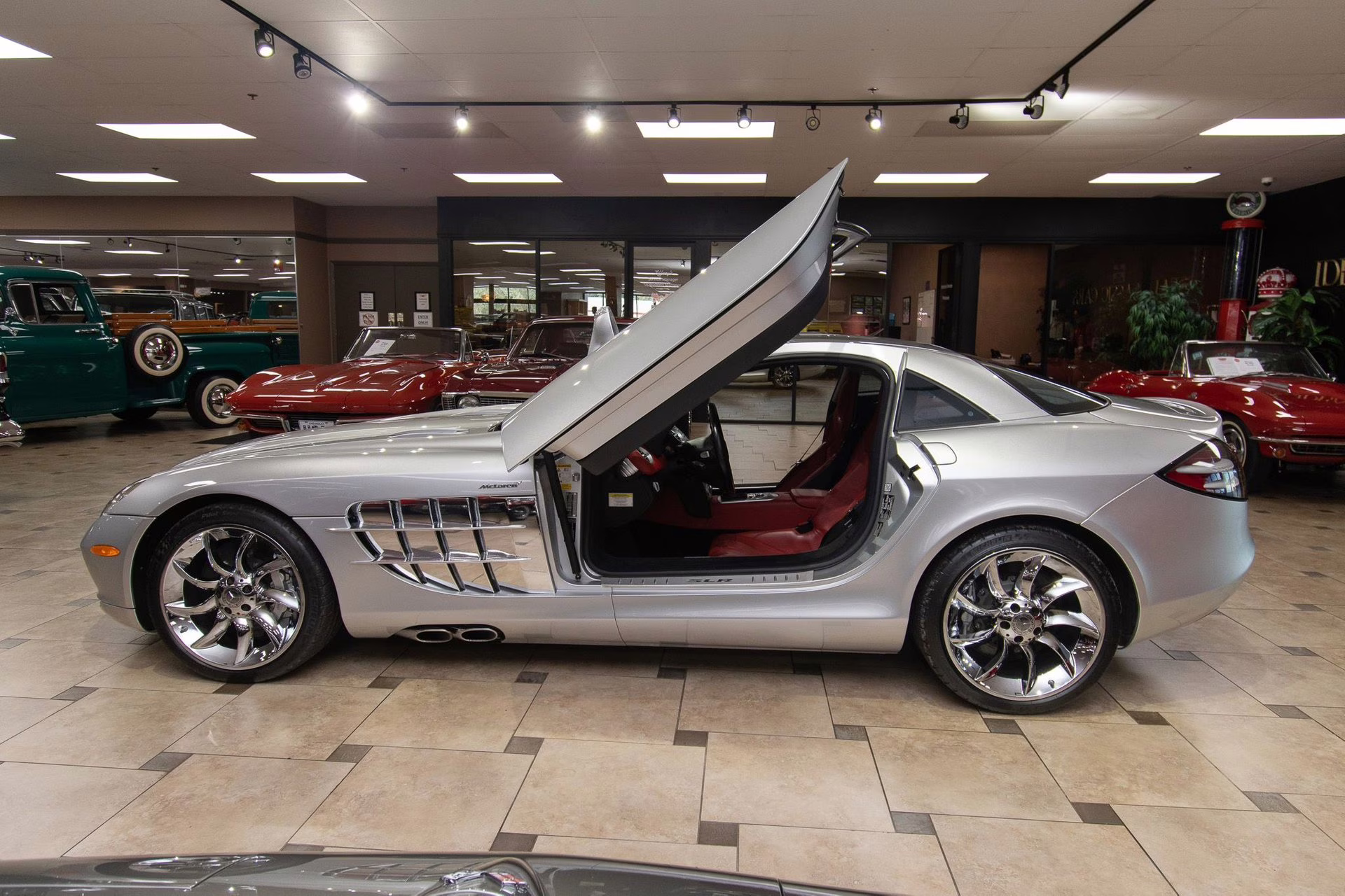 2005 Crystal Laurite Silver Mercedes-Benz SLR