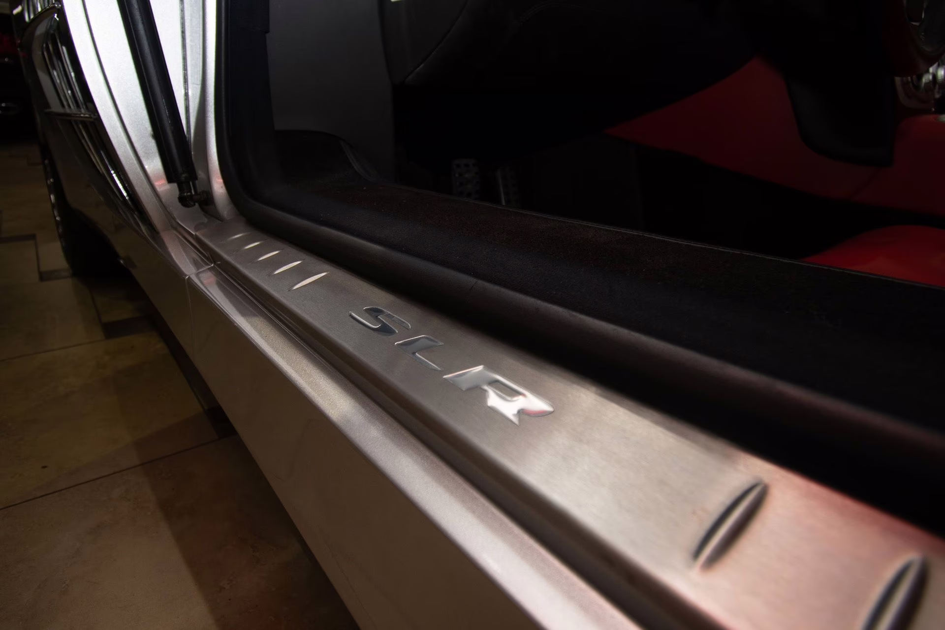 2005 Crystal Laurite Silver Mercedes-Benz SLR