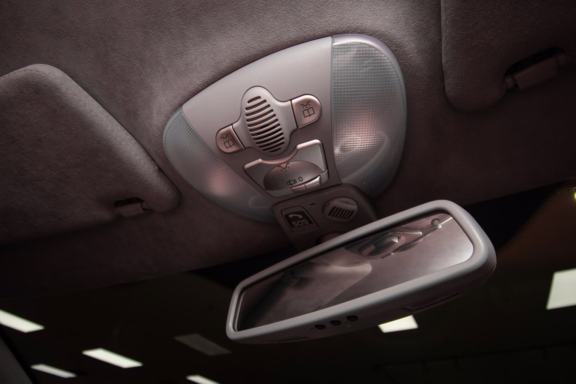 2005 Crystal Laurite Silver Mercedes-Benz SLR