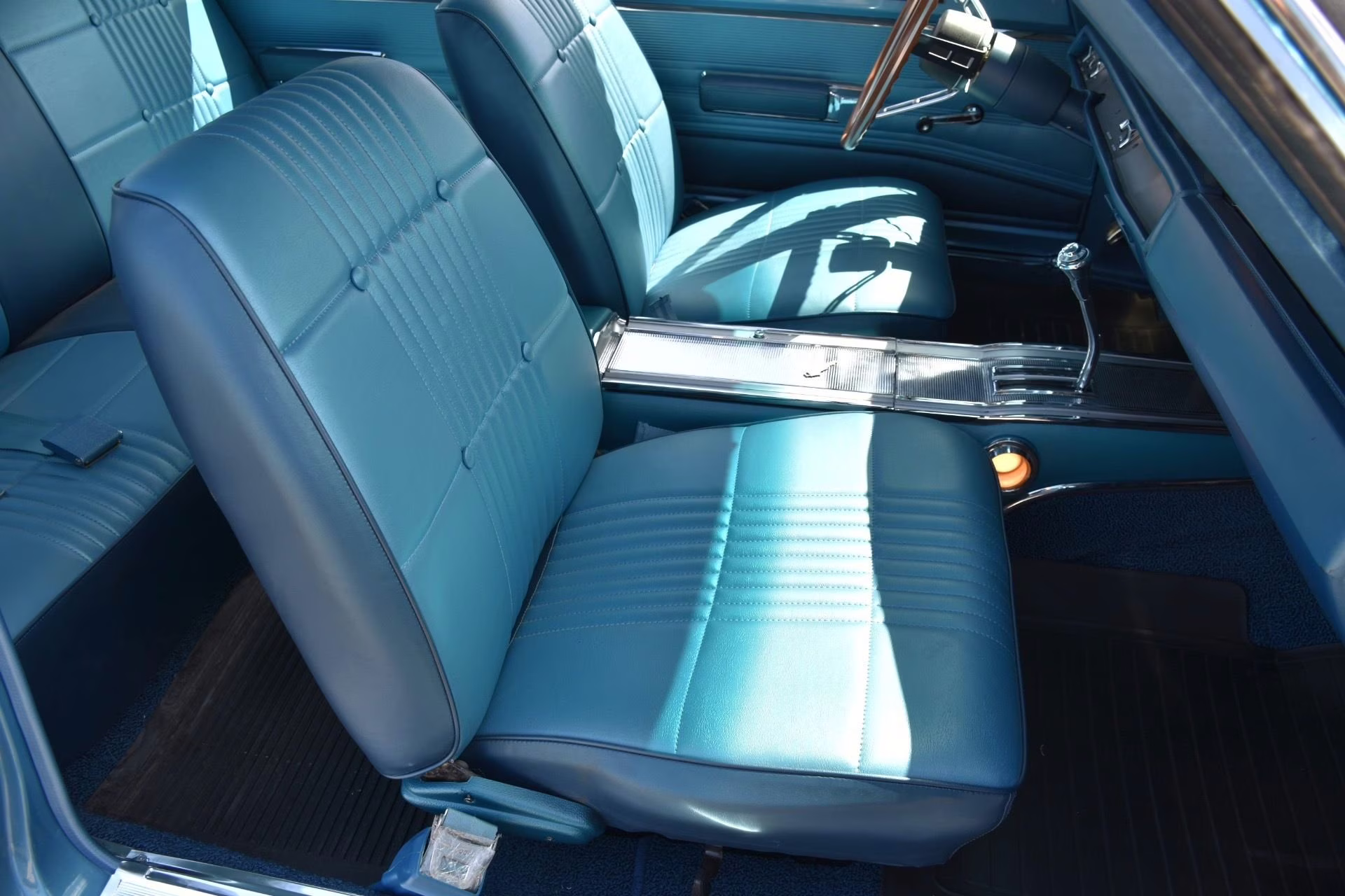 1968 Blue Dodge Coronet Coupe