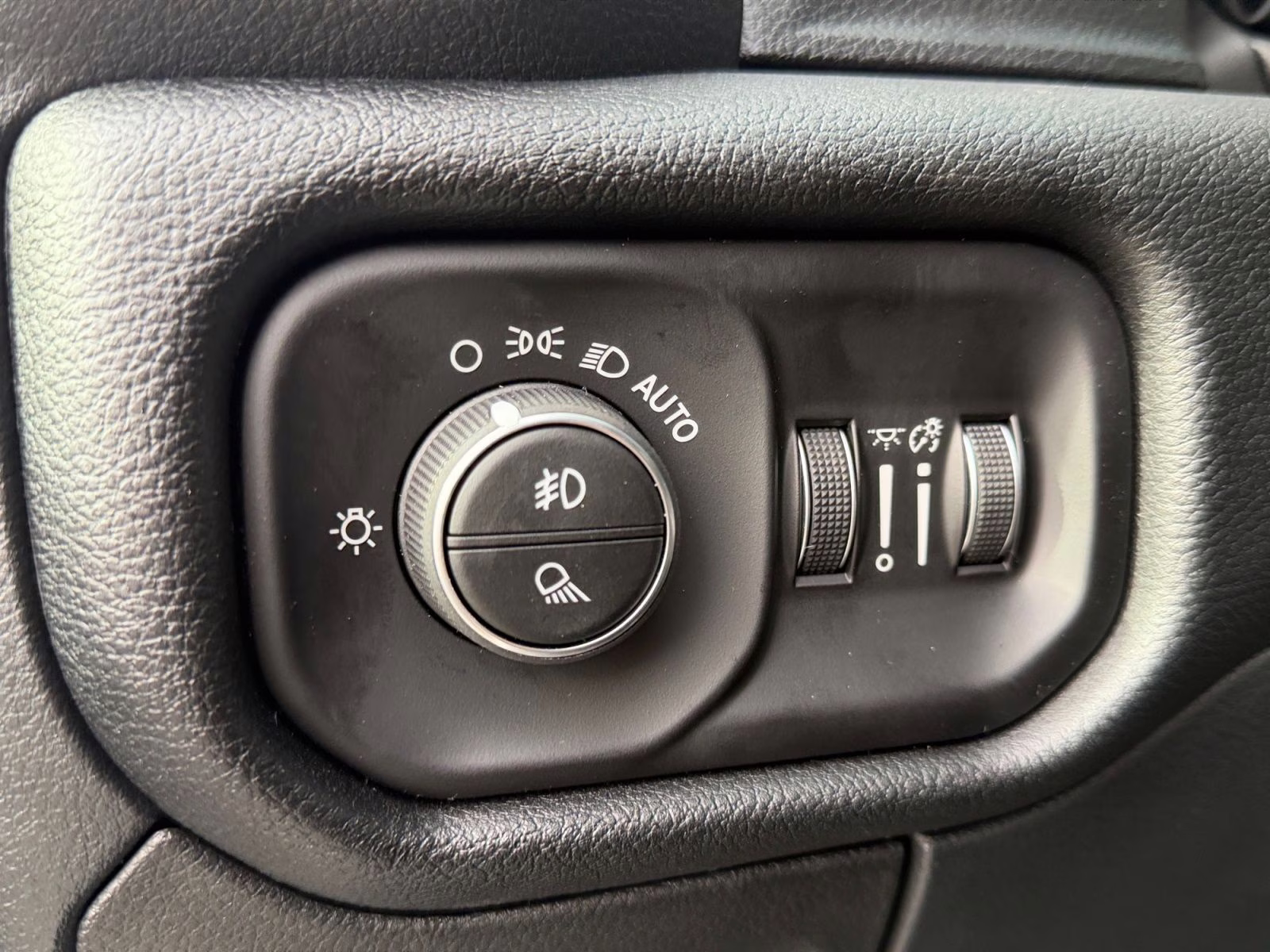 2026 Bright White Clearcoat Ram 1500 Big Horn/Lone Star 4X4 Truck