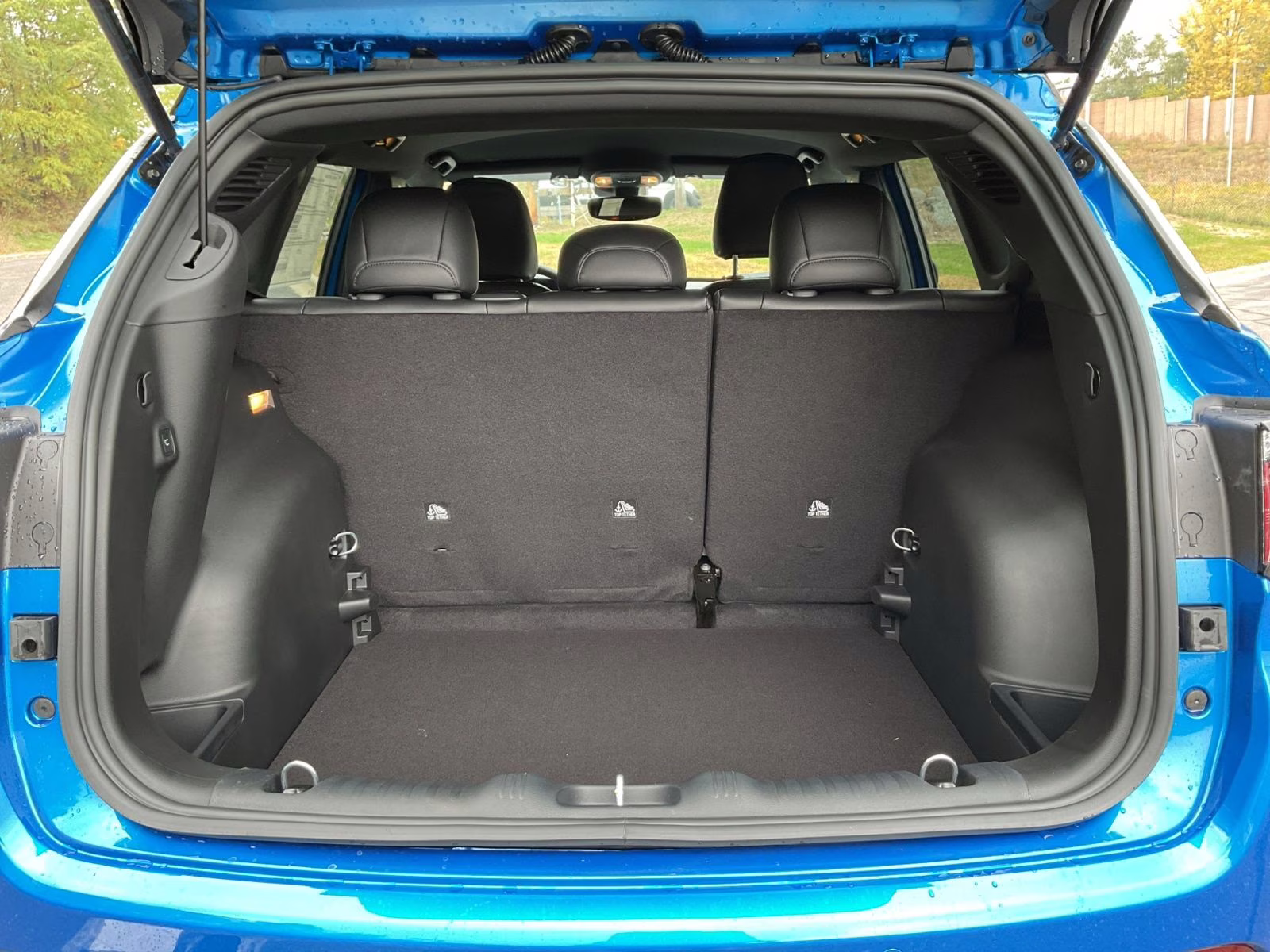 2026 Hydro Blue Pearlcoat Jeep Compass Limited 4X4 SUV