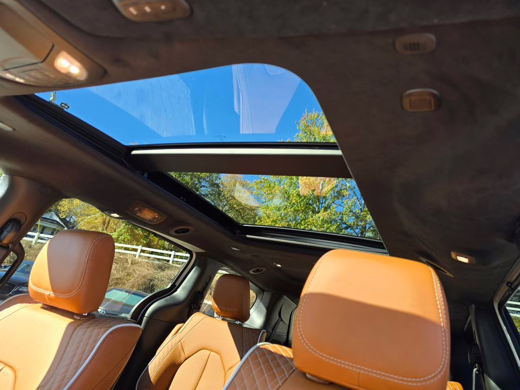 2026 Bright White Clearcoat Chrysler Pacifica Pinnacle FWD Van