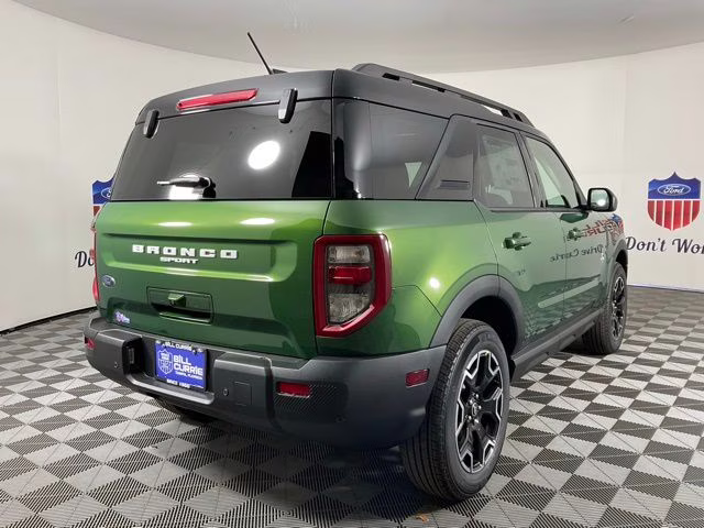 2025 Green Metallic Ford Bronco Sport Outer Banks 4X4 SUV