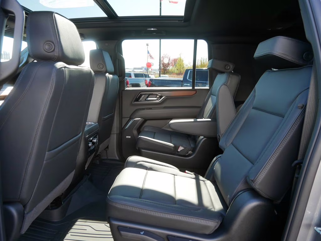 2026 Sterling Metallic GMC Yukon XL Denali 4X4 SUV