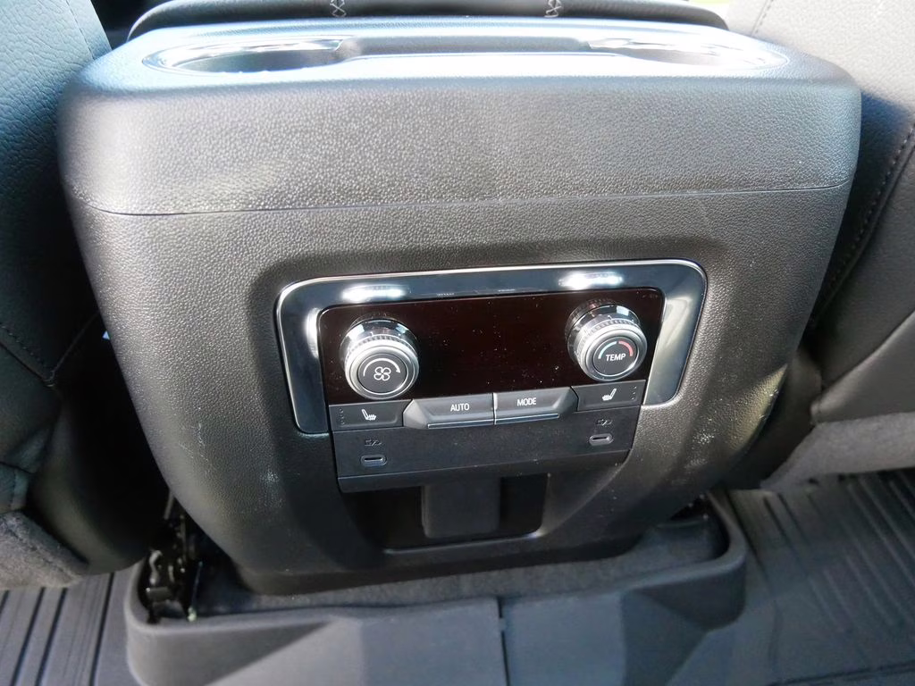 2026 Sterling Metallic GMC Yukon XL Denali 4X4 SUV