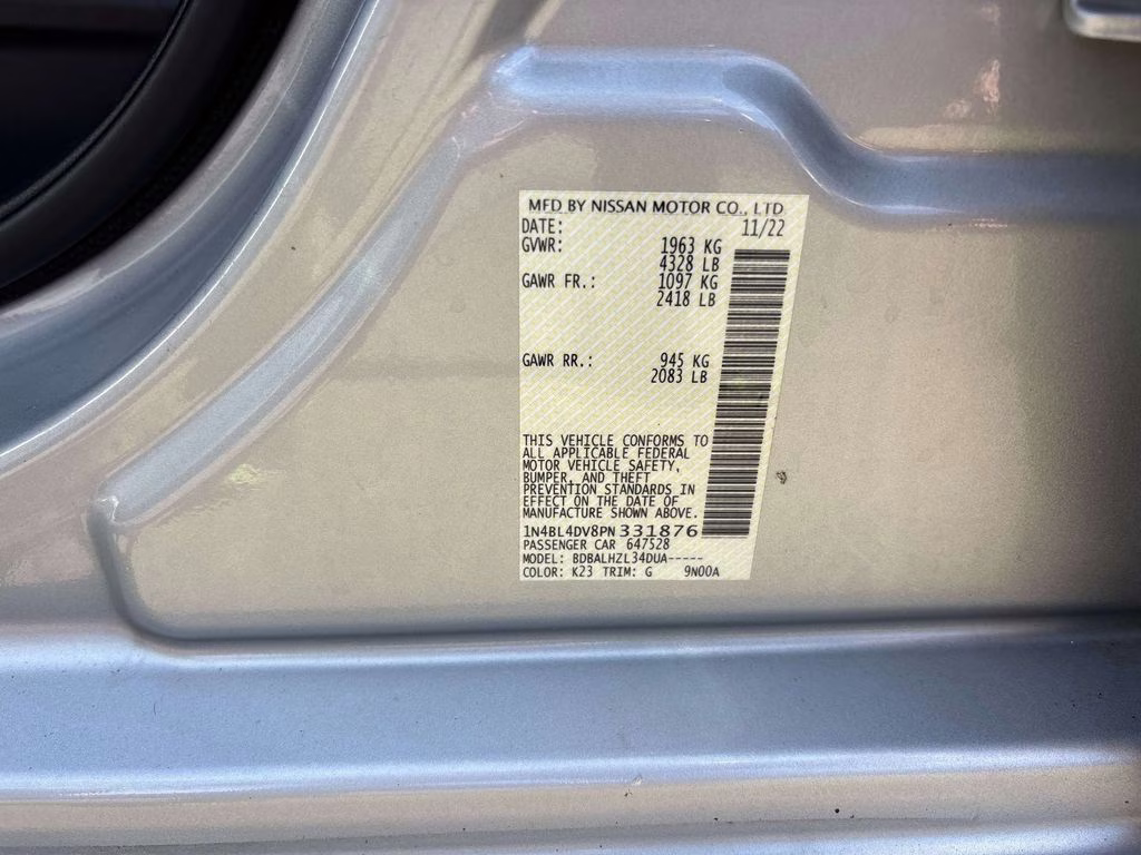 2023 Brilliant Silver Metallic Nissan Altima 2.5 SV FWD Sedan