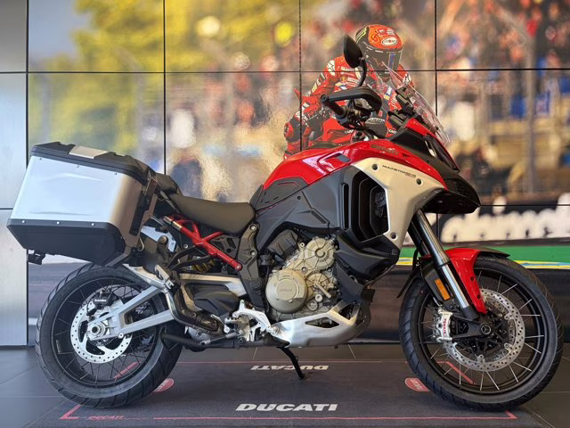 2025 DUCATI RED Ducati Multistrada V4 Rally SPOKES WHEELS