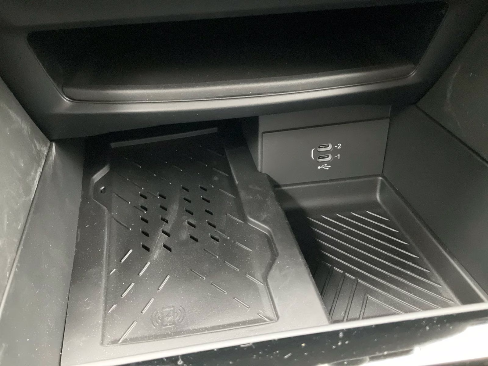 2026 Bright White Clearcoat Chrysler Pacifica Limited AWD Van