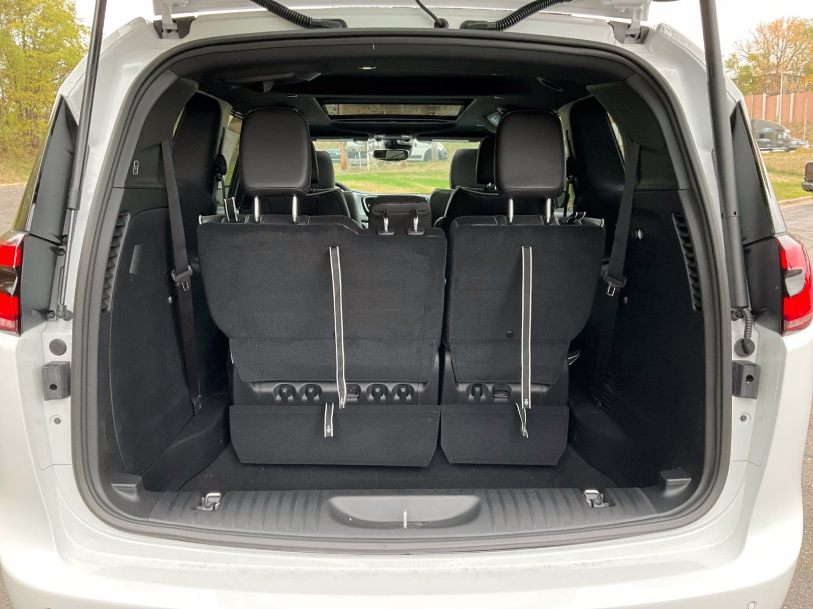 2026 Bright White Clearcoat Chrysler Pacifica Limited AWD Van