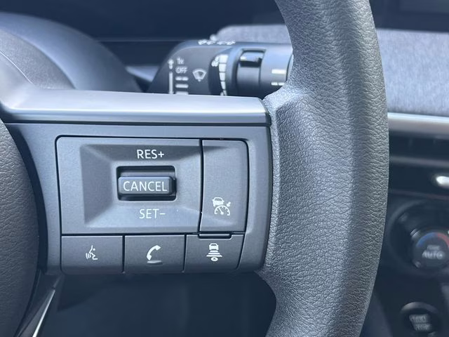 2026 Aspen White Tricoat Nissan Kicks SV FWD SUV