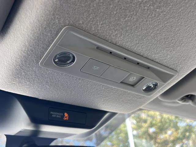 2026 Aspen White Tricoat Nissan Kicks SV FWD SUV