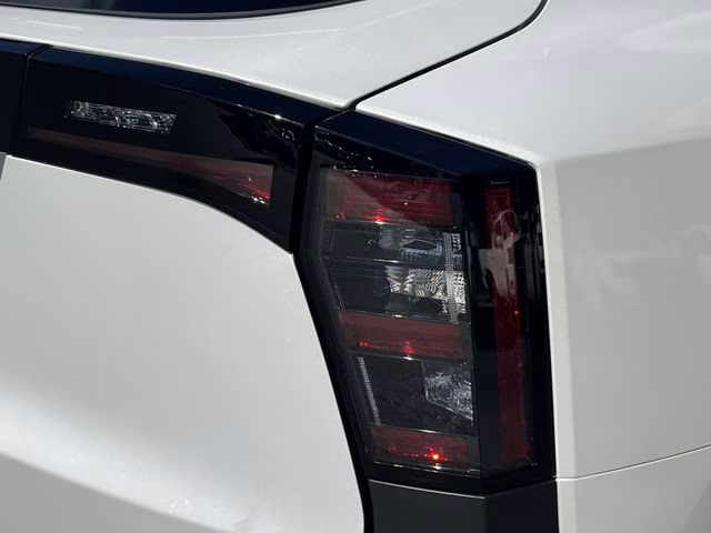 2026 Aspen White Tricoat Nissan Kicks SV FWD SUV