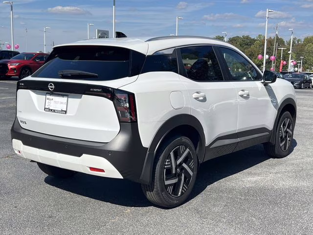 2026 Aspen White Tricoat Nissan Kicks SV FWD SUV