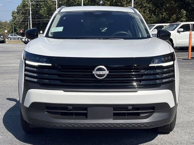 2026 Aspen White Tricoat Nissan Kicks SV FWD SUV