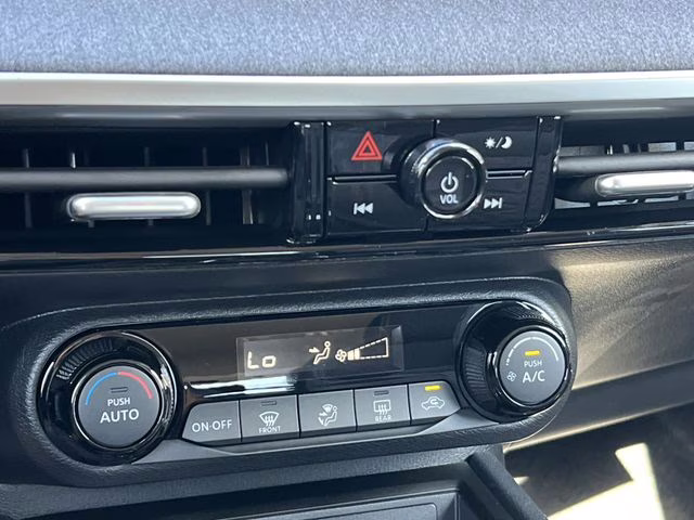 2026 Aspen White Tricoat Nissan Kicks SV FWD SUV