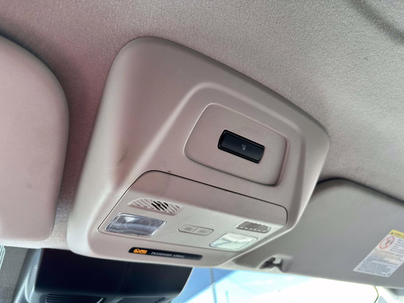 2024 Oxford White Ford Transit Cargo Van T-250 148 Low Rf 9070 GVWR RWD RWD Van