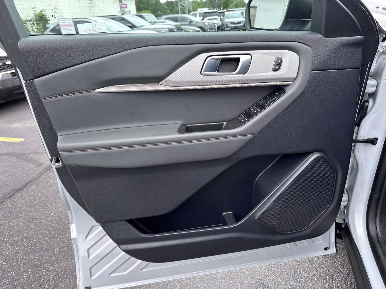 2026 Space White Metallic Ford Explorer Active w/100A Pkg 4WD 4X4 SUV