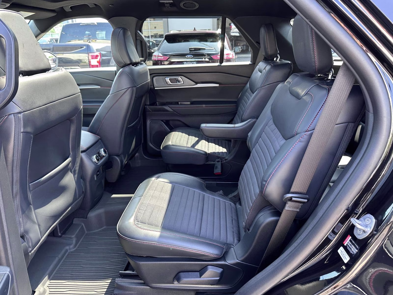 2026 Agate Black Metallic Ford Explorer ST-Line 4WD 4X4 SUV