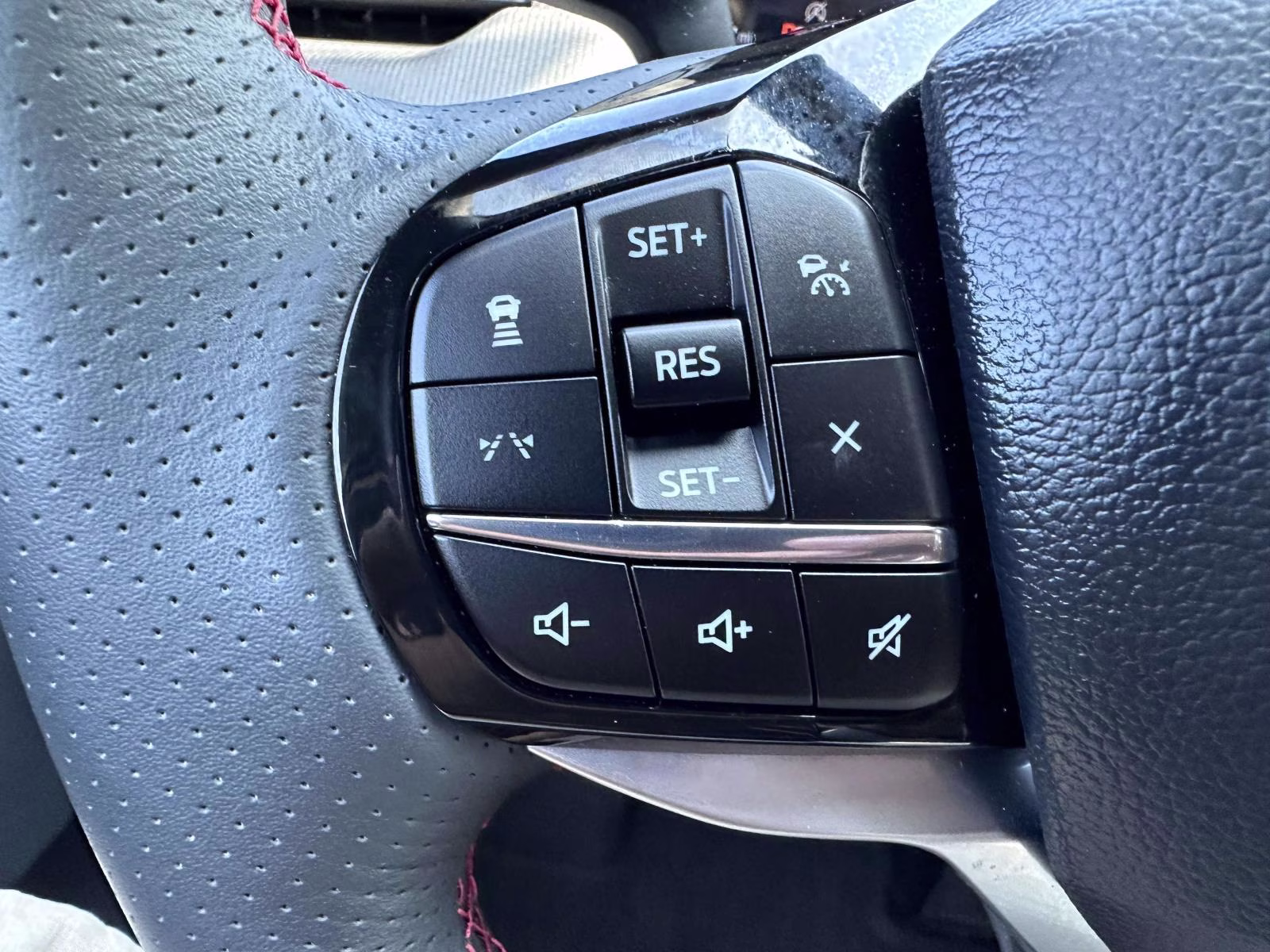 2026 Agate Black Metallic Ford Explorer ST-Line 4WD 4X4 SUV
