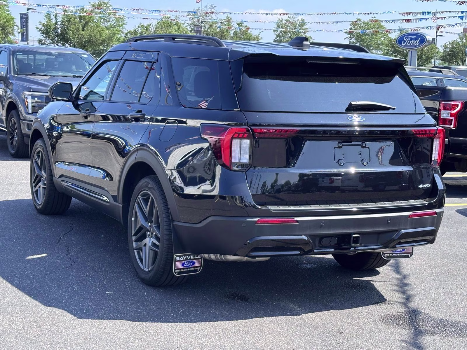 2026 Agate Black Metallic Ford Explorer ST-Line 4WD 4X4 SUV