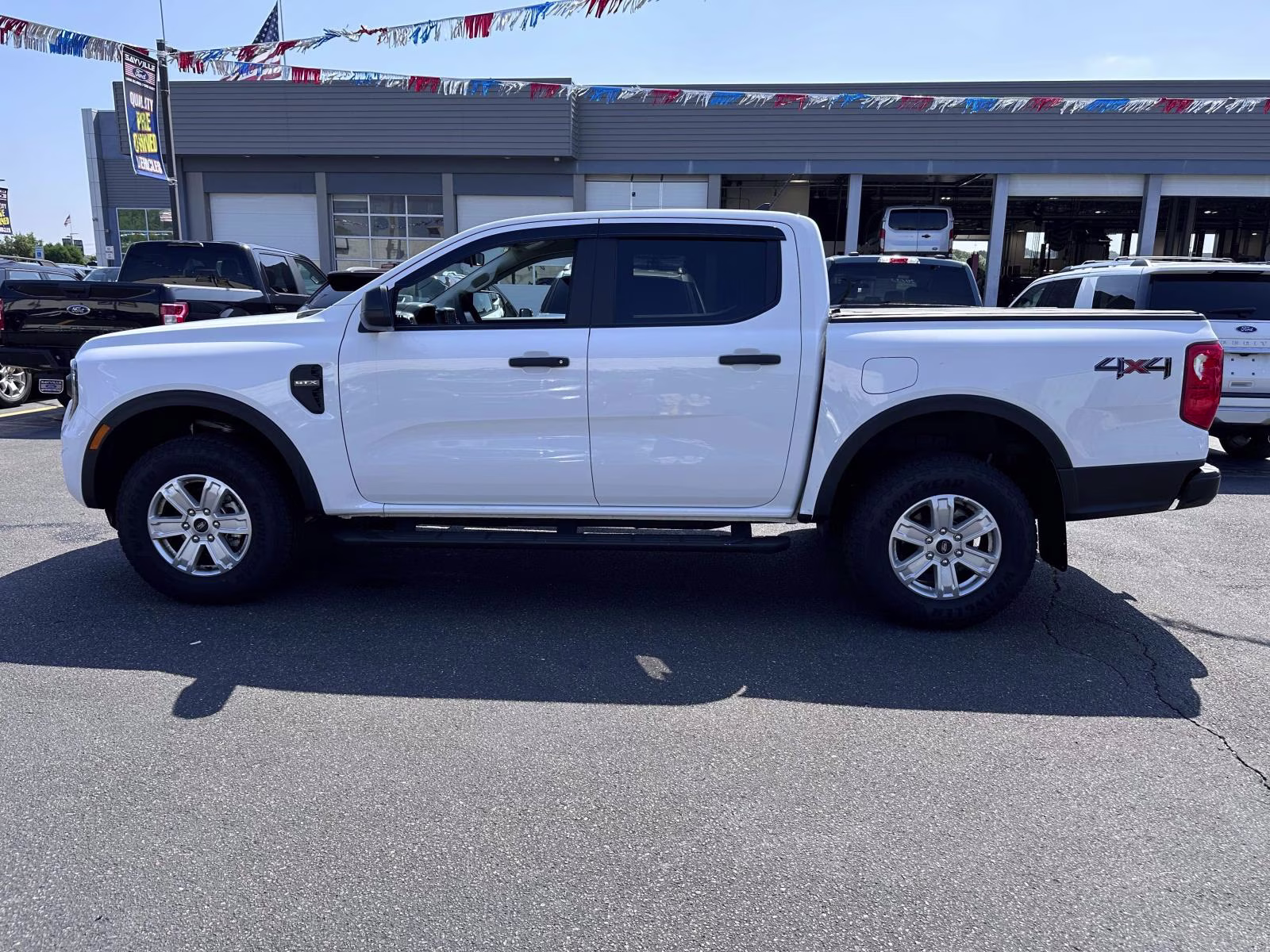 2025 Oxford White Ford Ranger XL 4WD SuperCrew 5' Box 4X4 Truck