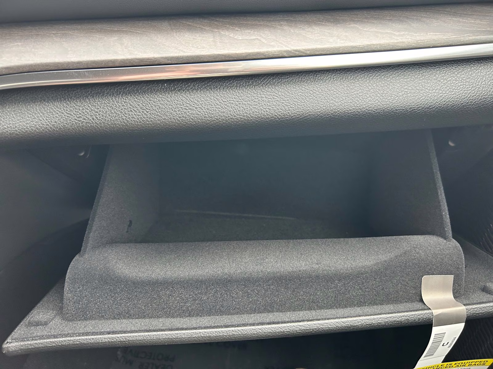 2025 Bright White Clearcoat Jeep Grand Cherokee Overland 4X4 SUV