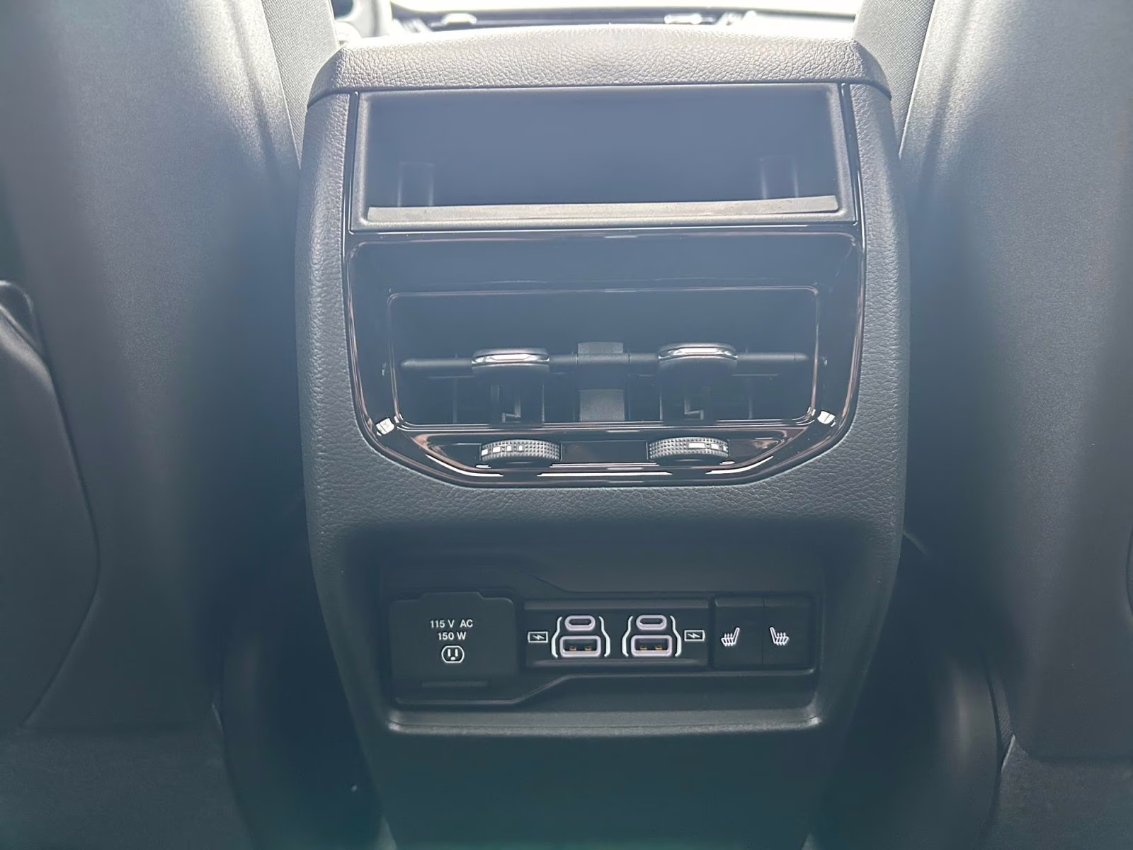 2025 Bright White Clearcoat Jeep Grand Cherokee Overland 4X4 SUV