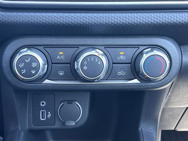 2025 Gun Metallic Nissan Kicks Play S FWD SUV