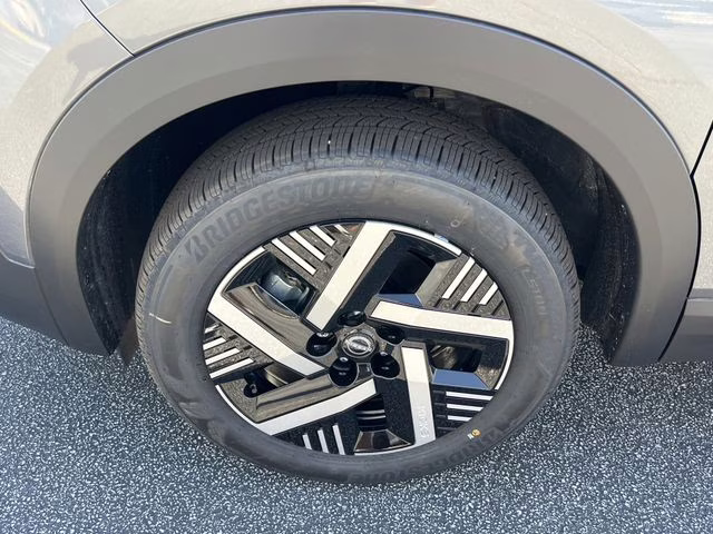 2026 Gun Metallic Nissan Kicks SV FWD SUV