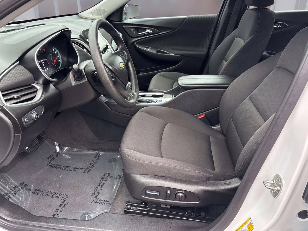 2024 Summit White Chevrolet Malibu LT FWD Sedan