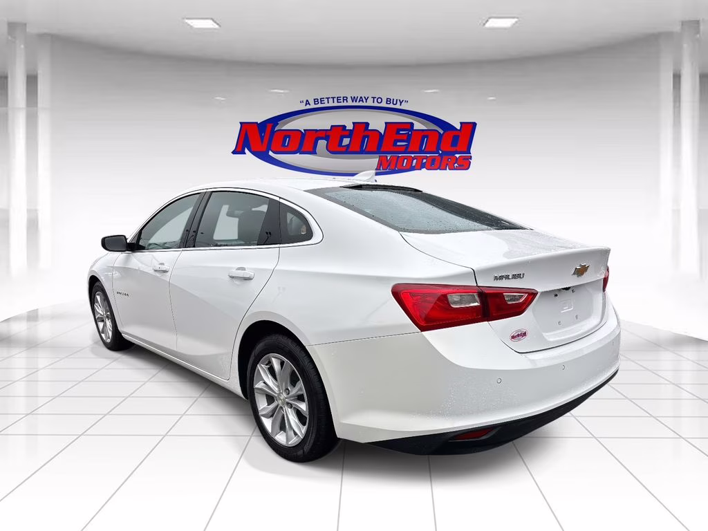 2024 Summit White Chevrolet Malibu LT FWD Sedan
