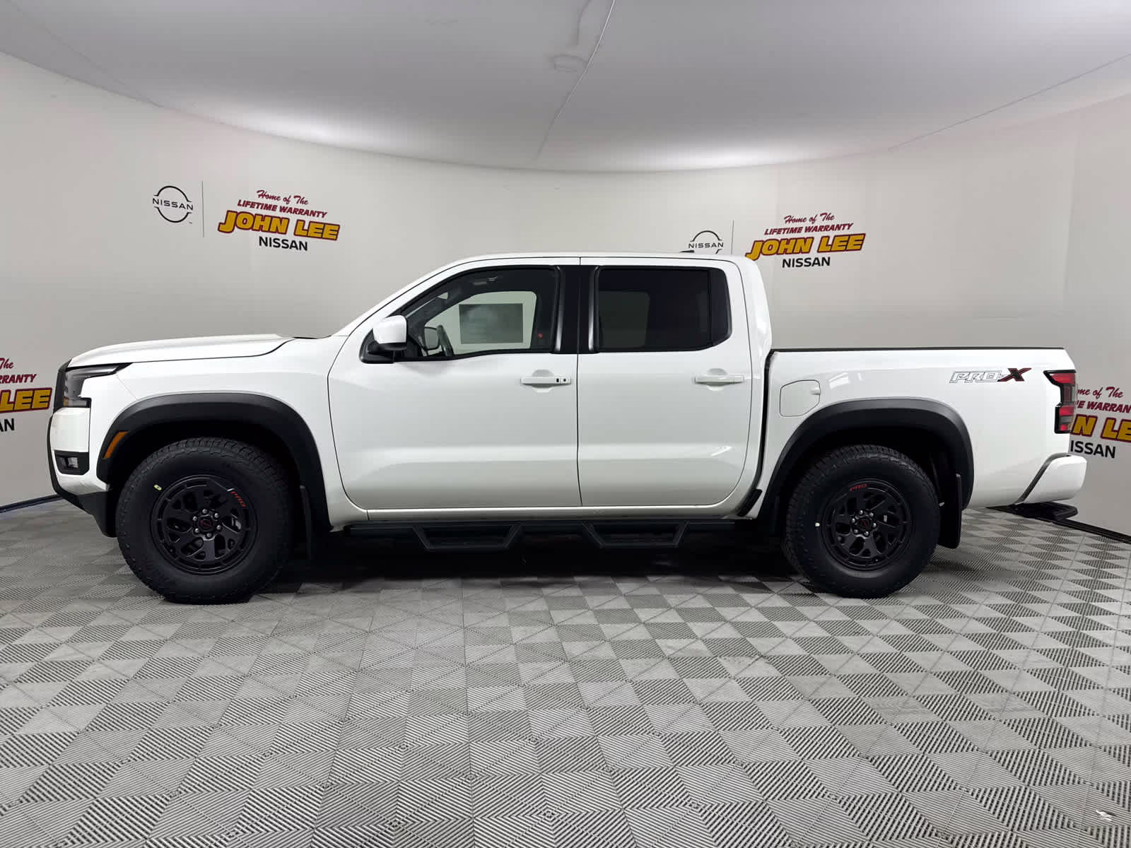 2026 Glacier White Nissan Frontier PRO-X RWD Truck