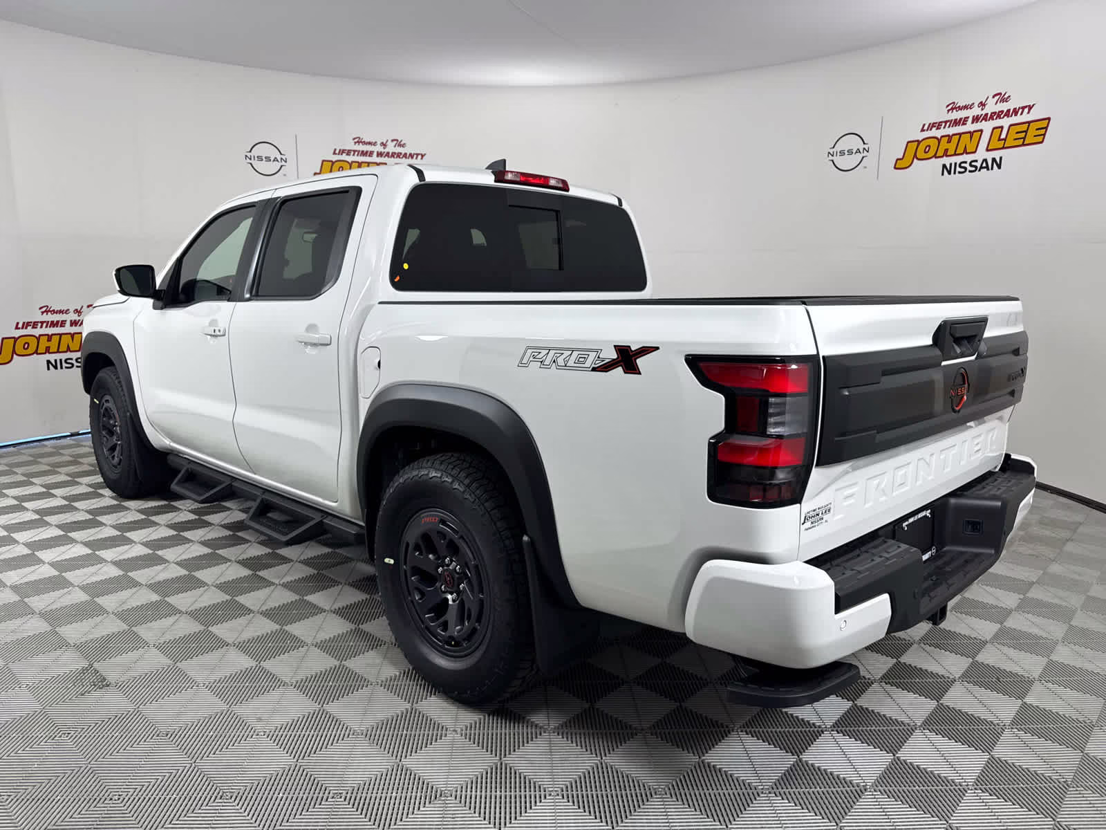 2026 Glacier White Nissan Frontier PRO-X RWD Truck