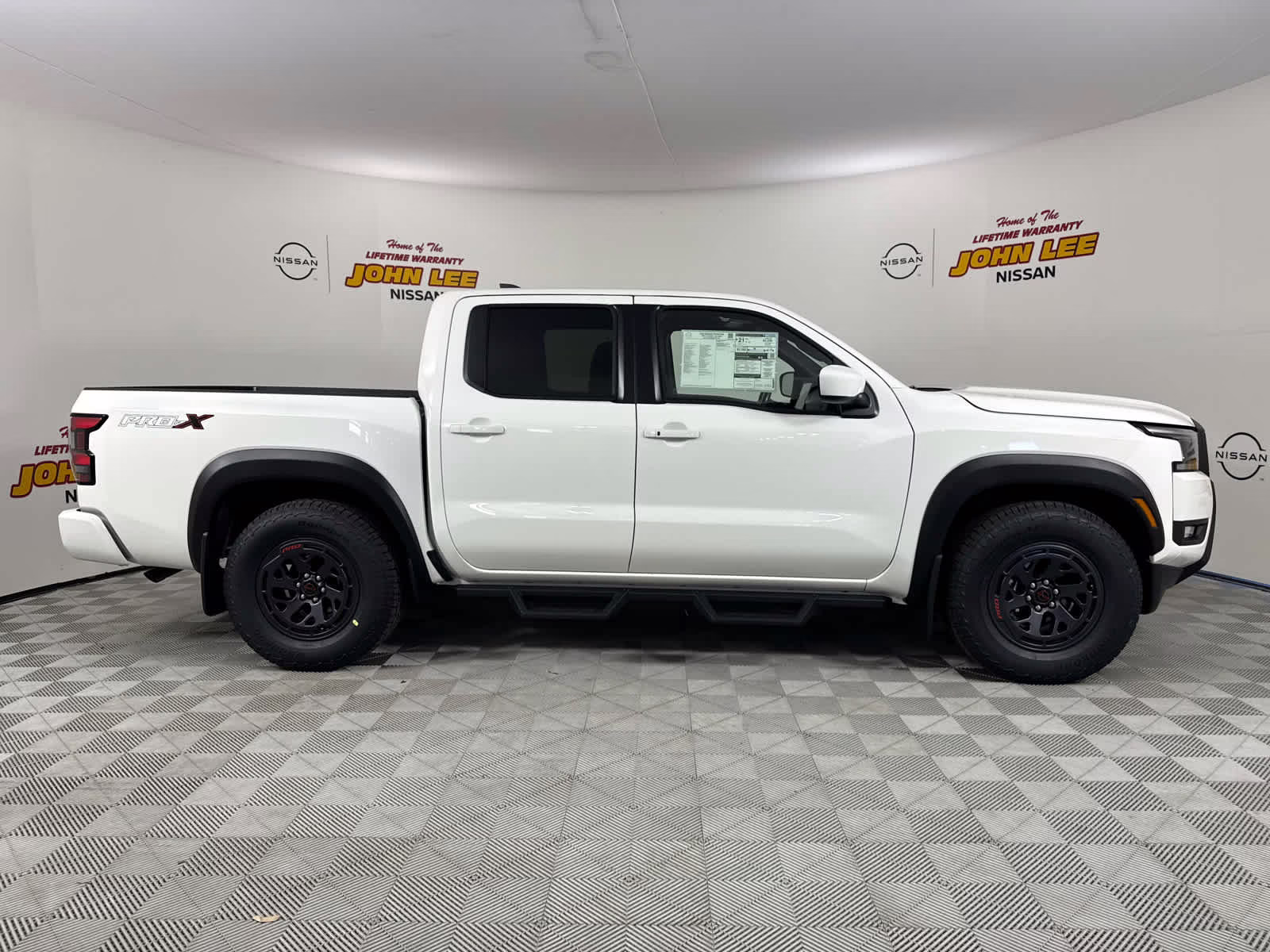 2026 Glacier White Nissan Frontier PRO-X RWD Truck