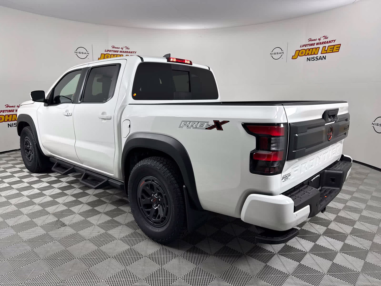 2026 Glacier White Nissan Frontier PRO-X RWD Truck