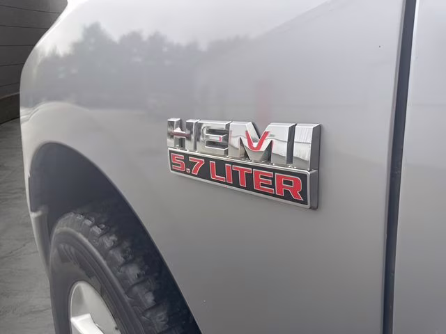 2022 Billet Silver Metallic Clearcoat Ram 1500 Classic SLT 4X4 Truck