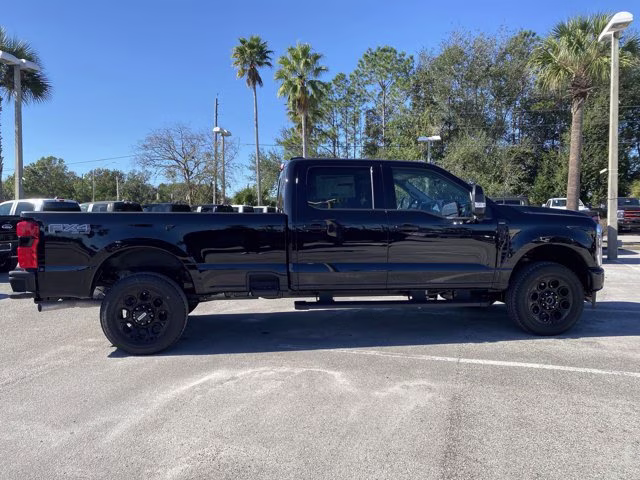 2026 Agate Black Metallic Ford Super Duty F-350 SRW LARIAT 4X4 Truck