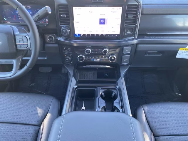 2026 Avalanche Ford Super Duty F-350 SRW LARIAT 4X4 Truck