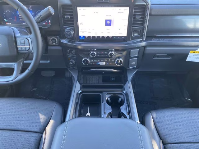 2026 Avalanche Ford Super Duty F-350 SRW LARIAT 4X4 Truck