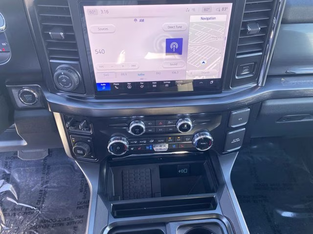 2026 Avalanche Ford Super Duty F-350 SRW LARIAT 4X4 Truck