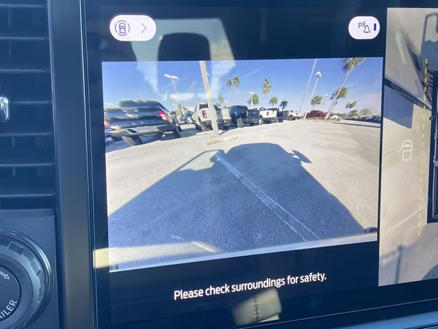 2026 Avalanche Ford Super Duty F-350 SRW LARIAT 4X4 Truck