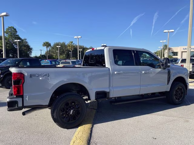 2026 Avalanche Ford Super Duty F-350 SRW LARIAT 4X4 Truck