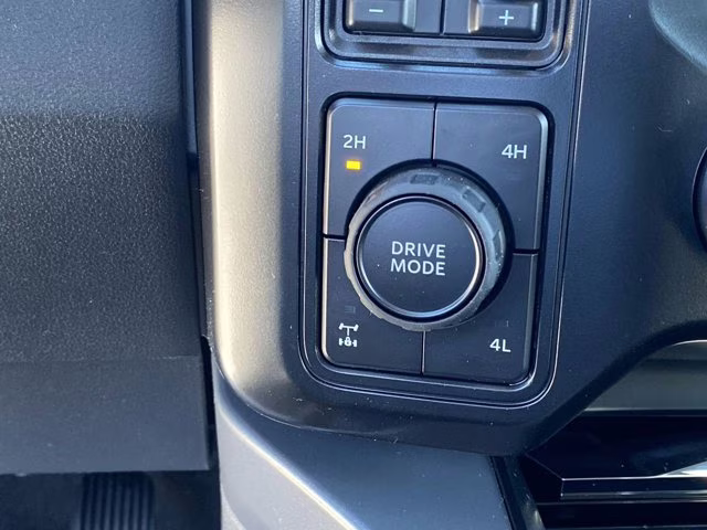 2026 Avalanche Ford Super Duty F-350 SRW LARIAT 4X4 Truck