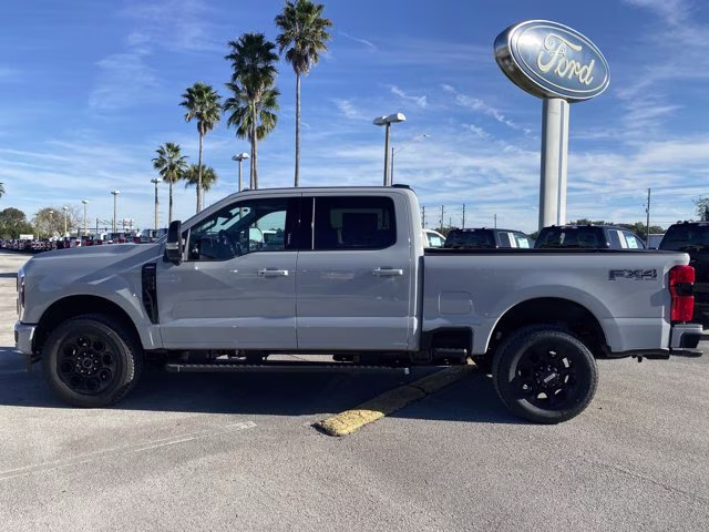 2026 Avalanche Ford Super Duty F-350 SRW LARIAT 4X4 Truck