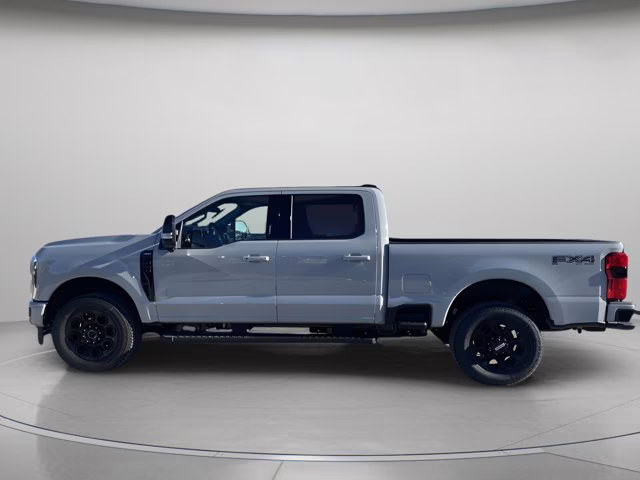 2026 Avalanche Ford Super Duty F-350 SRW LARIAT 4X4 Truck